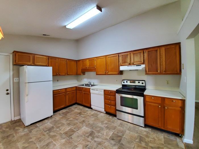 3006 Overlook Trail - Photo 3 of 15