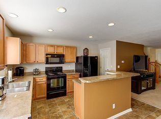 19053 E 58th Ave - Photo 2 of 12