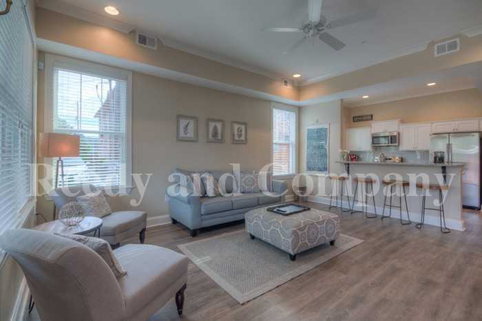41 S Morrison St #101 - Photo 2 of 27