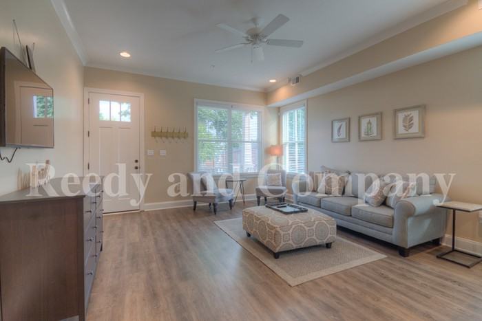 41 S Morrison St #101 - Photo 3 of 27