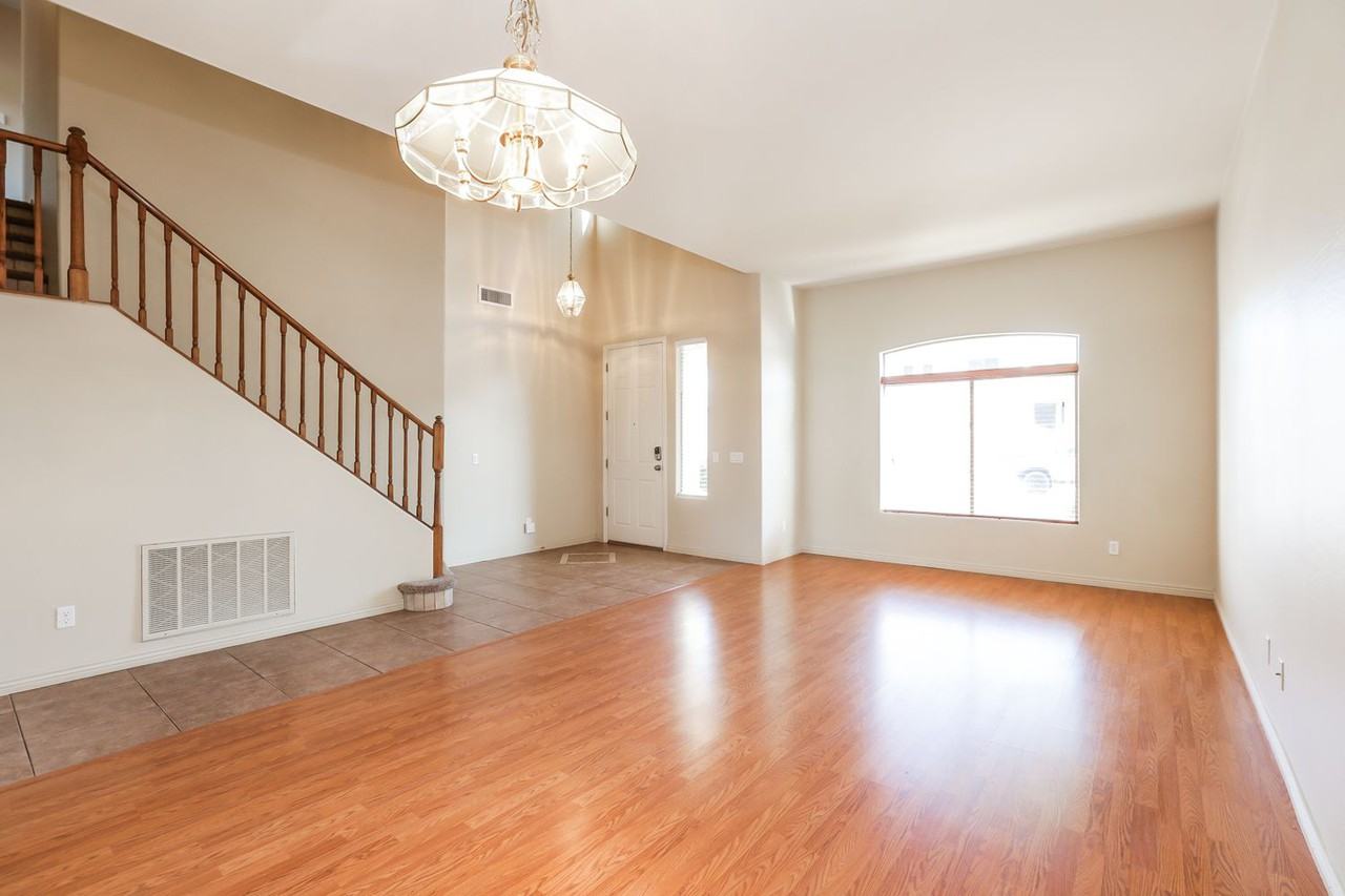 16767 W Weymouth Rd - Photo 3 of 18
