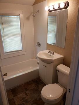 1 4674a N 39th St #1 - Photo 3 of 10