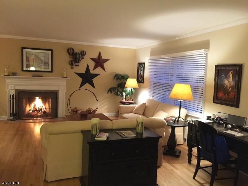 330 Morris Ave - Photo 2 of 22