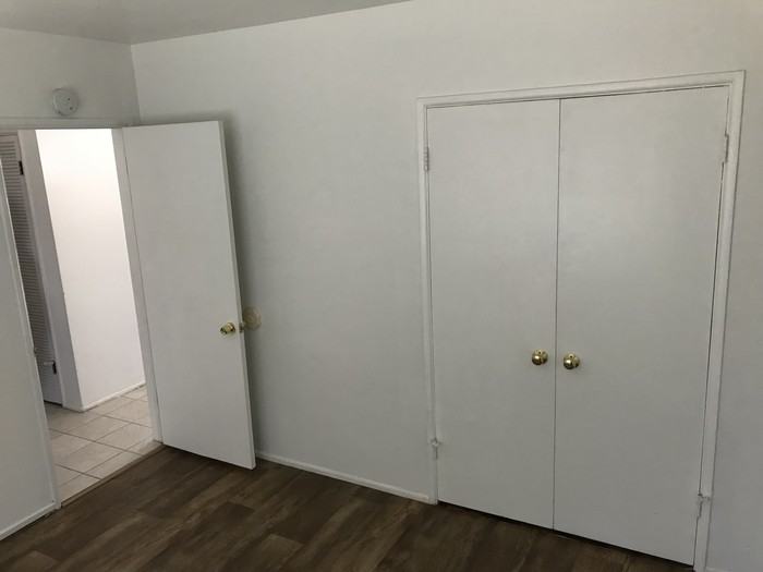 12820 Ross St - Photo 2 of 9