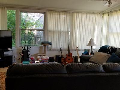 416 Country Ln - Photo 2 of 5