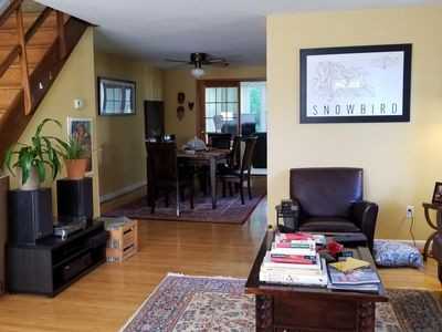 416 Country Ln - Photo 3 of 5