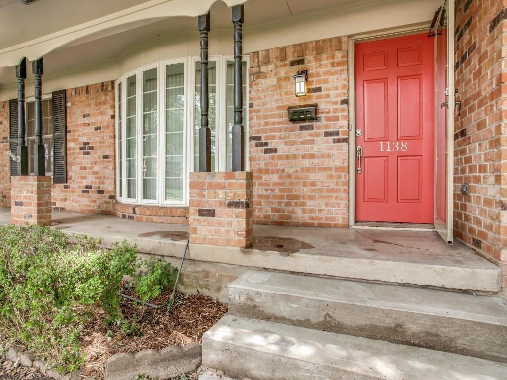 1138 La Mesa Dr - Photo 2 of 20