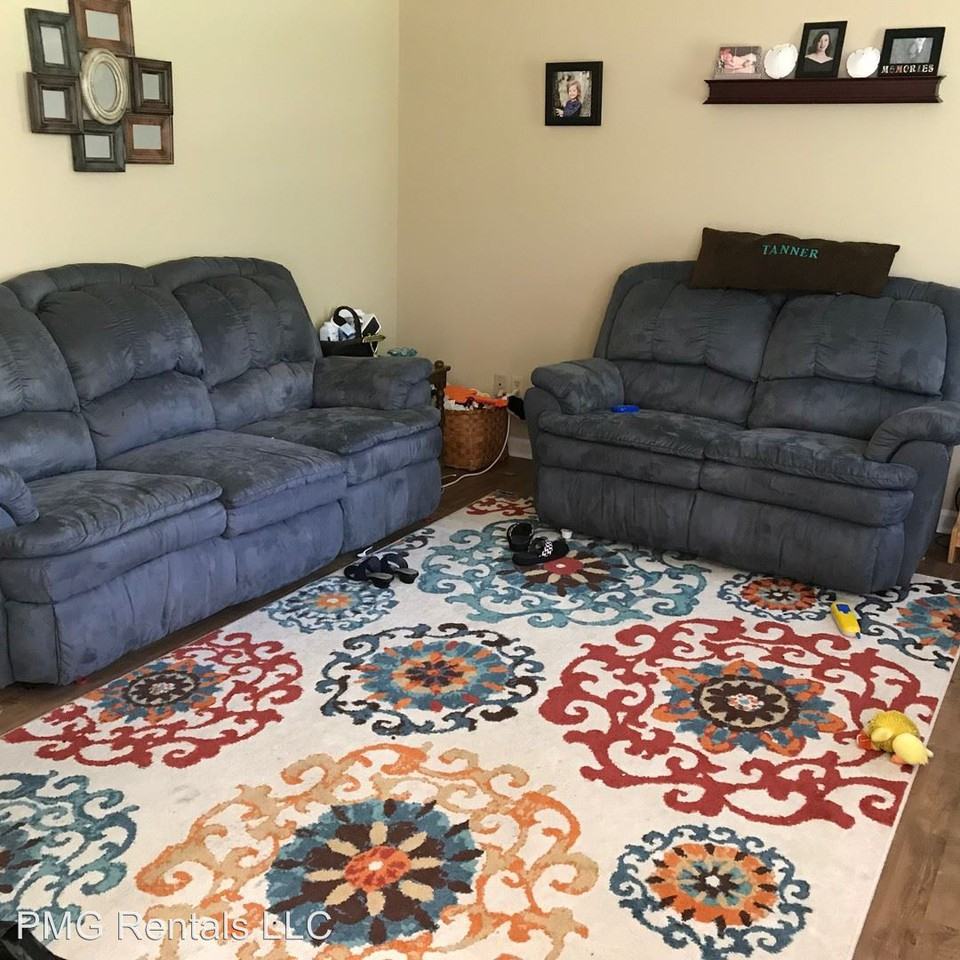 1610 Drayton Ln - Photo 3 of 9