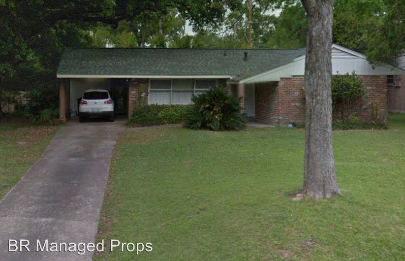 2378 W. Contour Dr., Baton Rouge, LA 70809 3 Bedroom House for 1,200