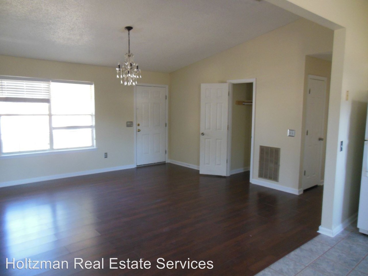 1450 Victory Dr - Photo 3 of 13