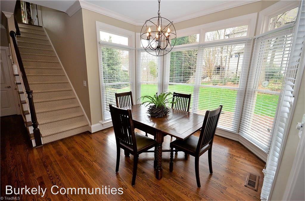 22 Rosebay Ln - Photo 2 of 11