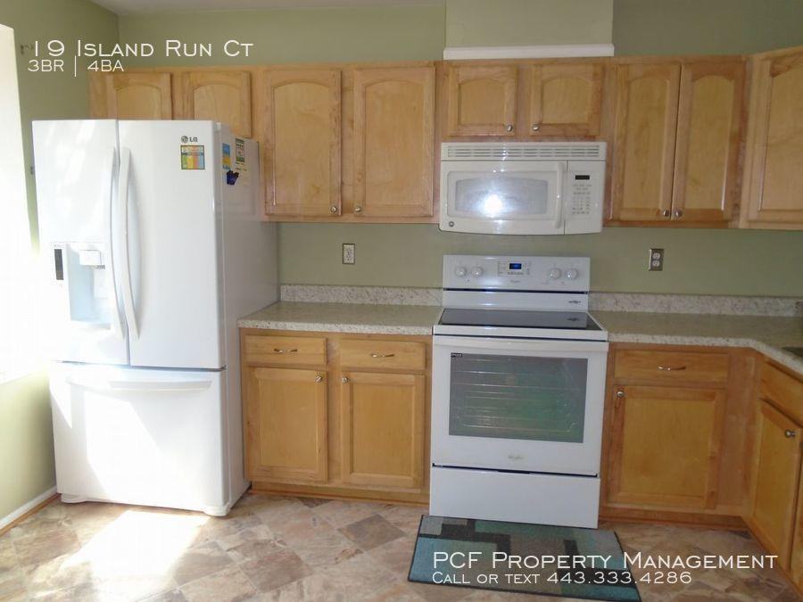 19 Island Run Ct - Photo 2 of 18
