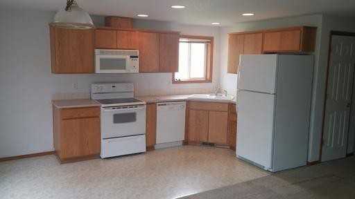 2187 Dorsey Dr - Photo 3 of 18