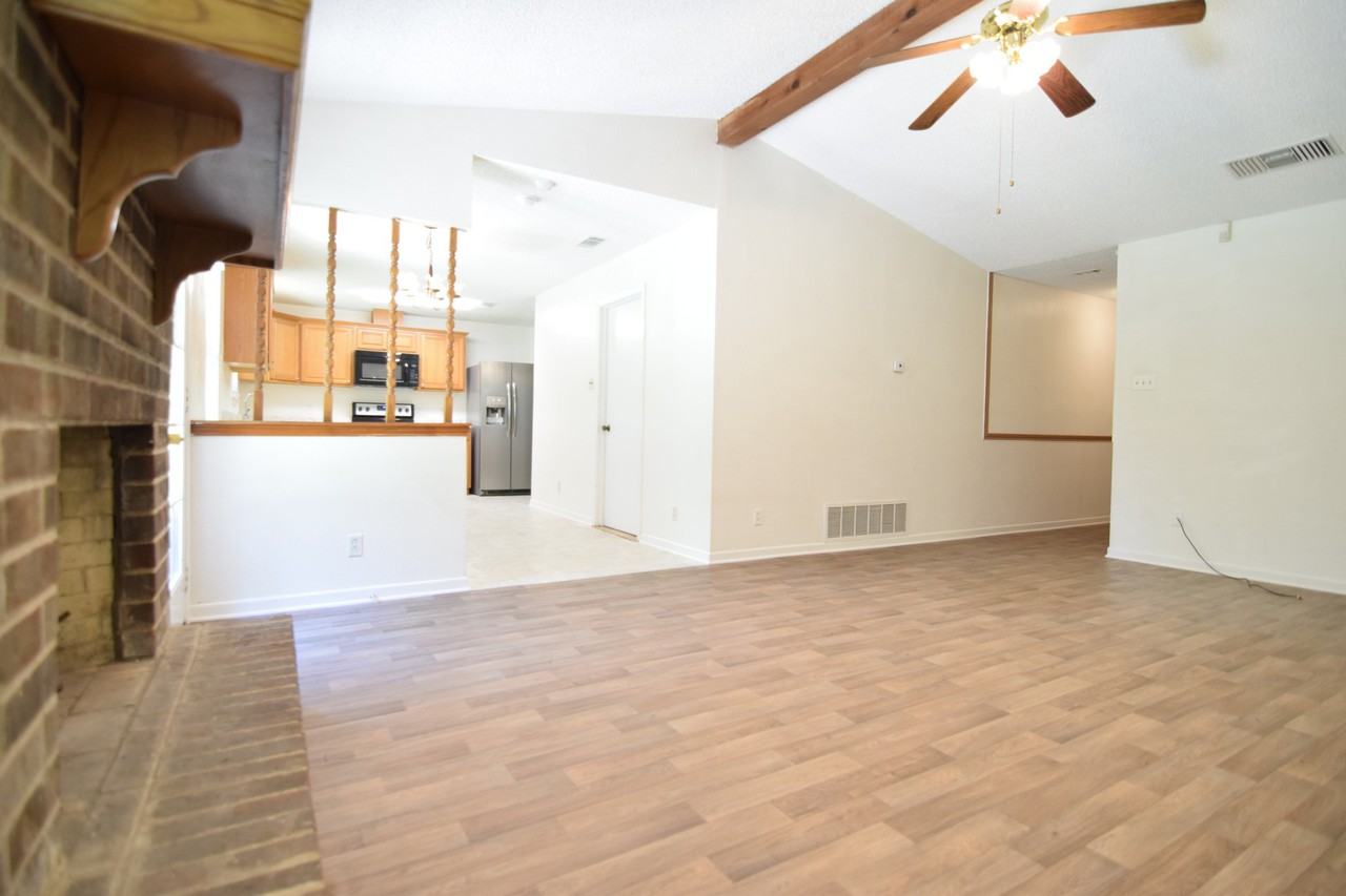 3105 Tallwood Dr - Photo 7 of 16