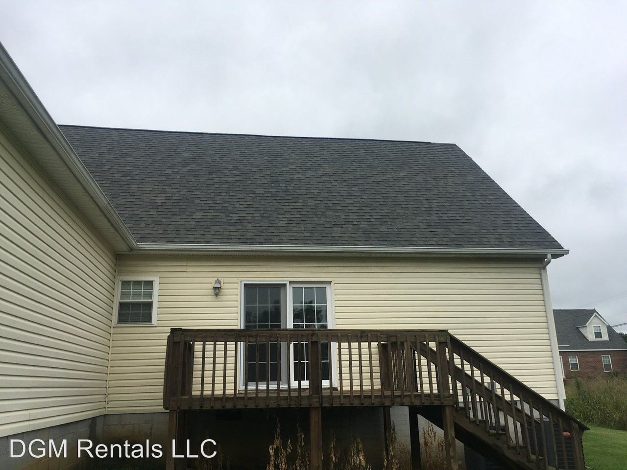 408 E Classic Village Ln - Photo 3 of 13