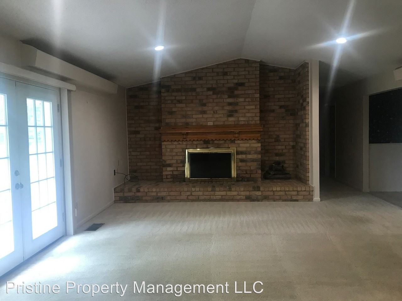 3054 Texas St - Photo 2 of 16