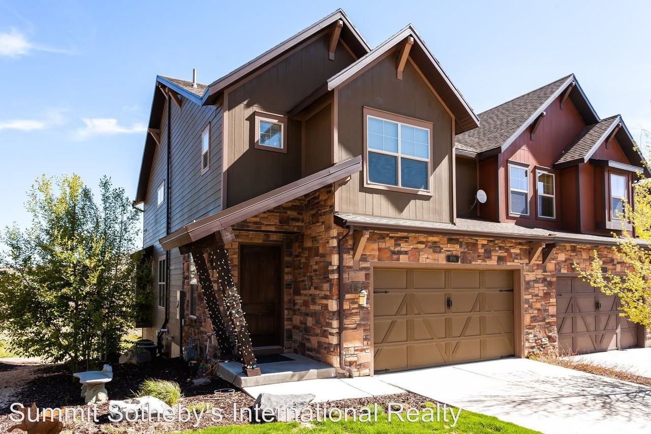 896 W. Abigail Drive - Photo 2 of 37