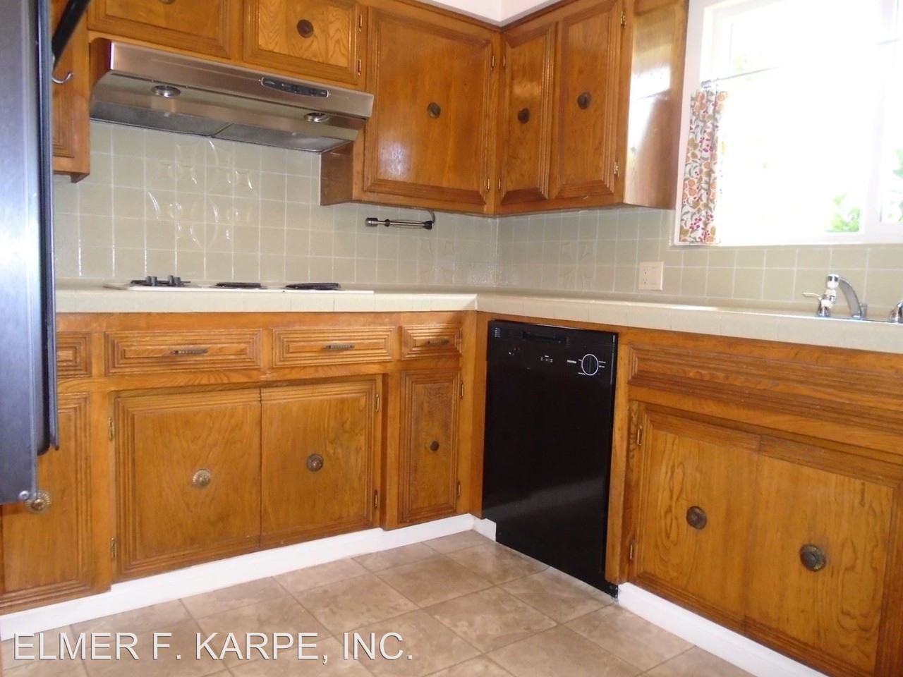 5705 Indian Wells Ave - Photo 3 of 8