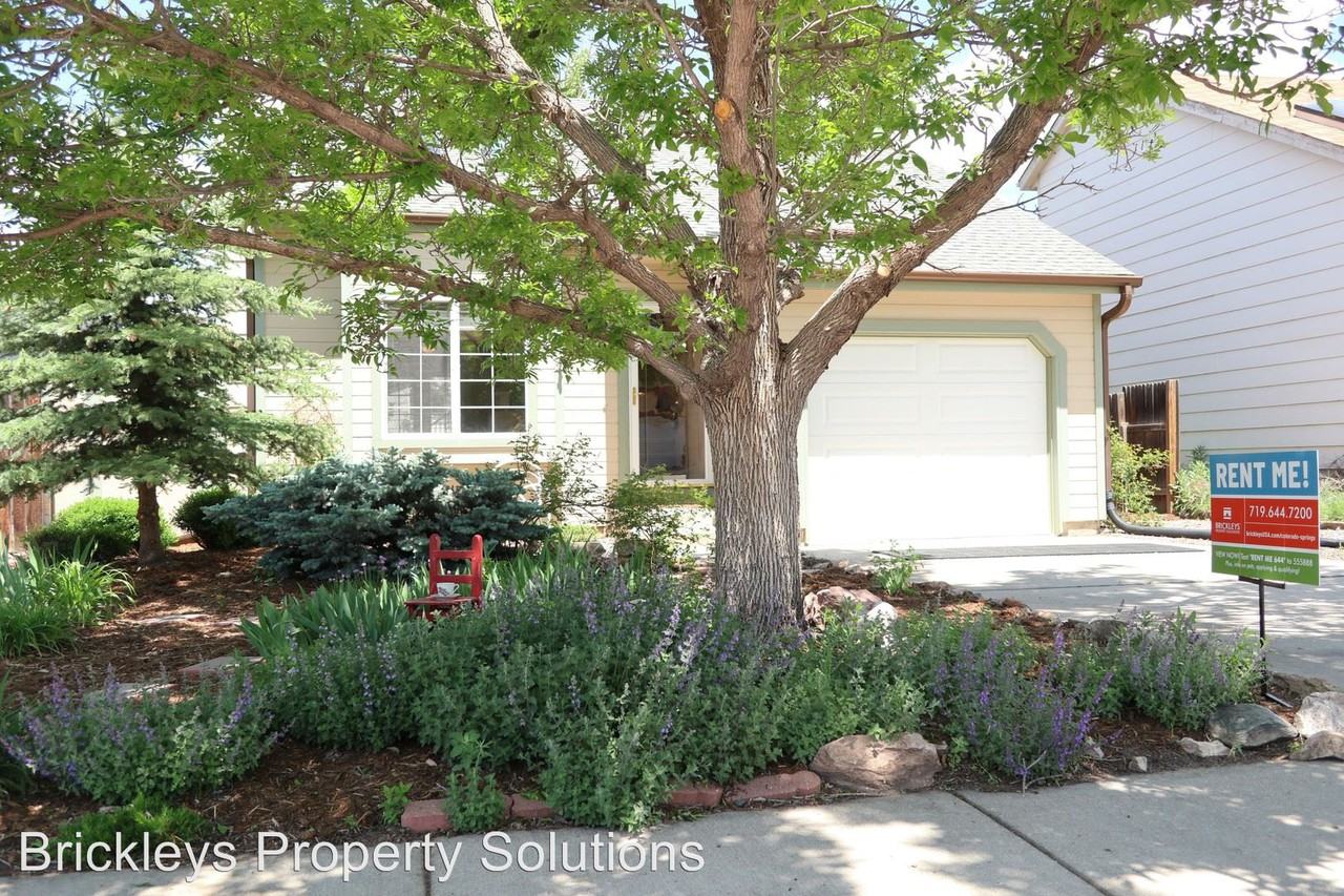 3395 Beechwood Ct - Photo 2 of 35