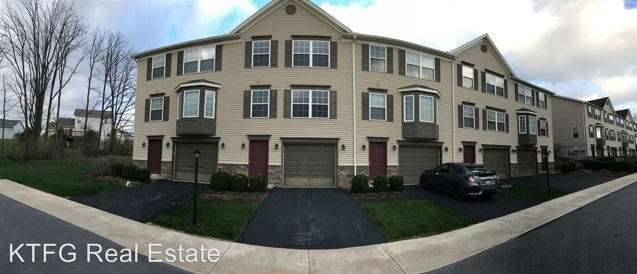 403 Birchwood Ln - Photo 2 of 11