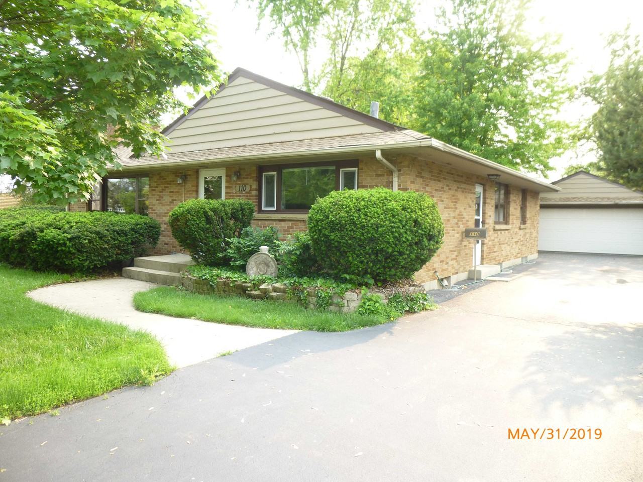 110 S Edgelawn Dr - Photo 2 of 10