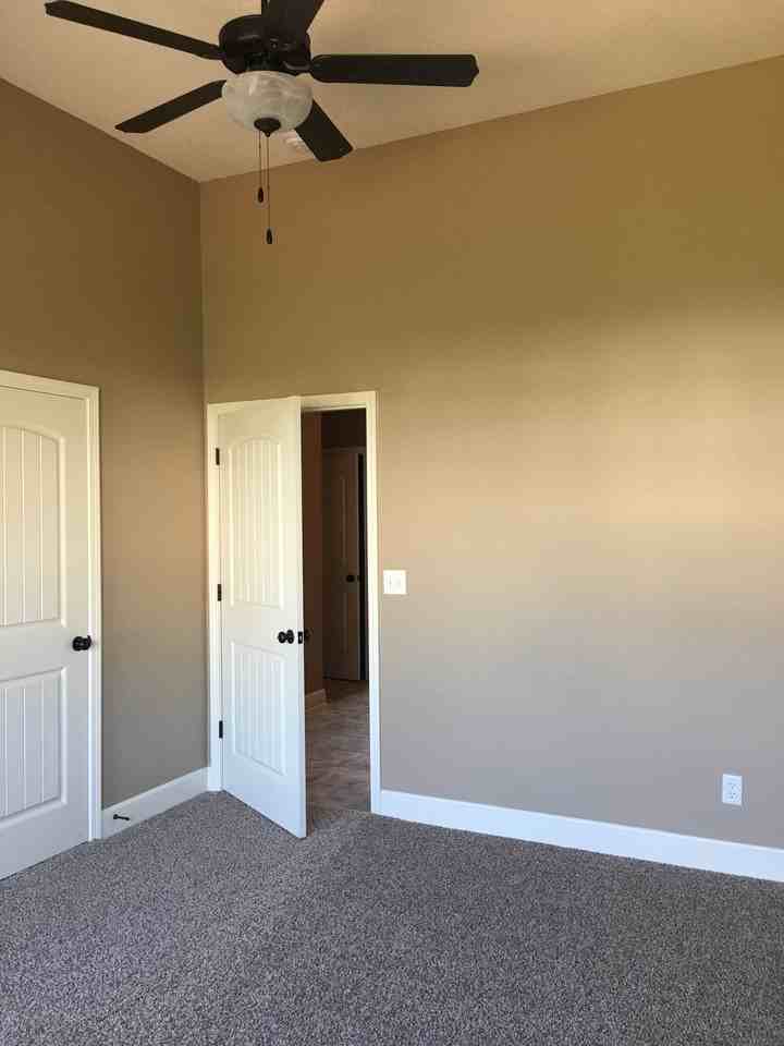 126 Barberry Ln - Photo 2 of 10