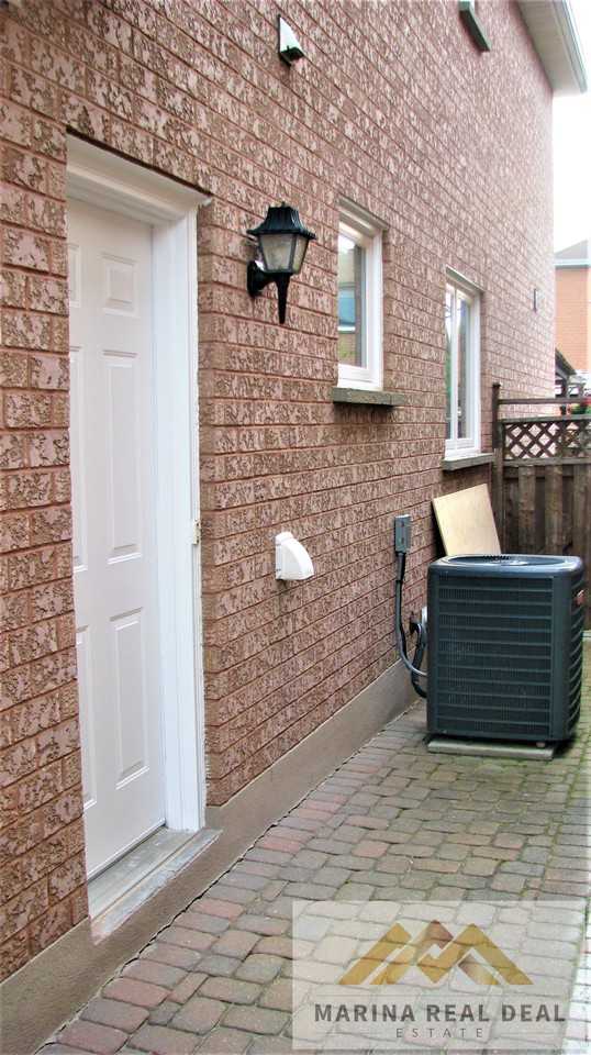 1409 Willowvale Gardens Bsmt - Photo 2 of 2