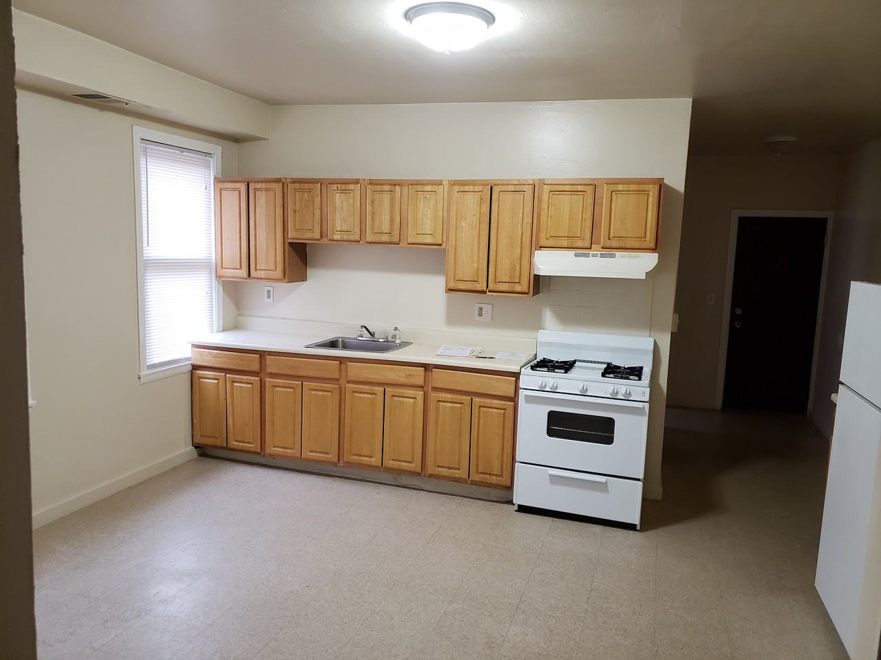 Windsor on Main - Photo 2 of 3