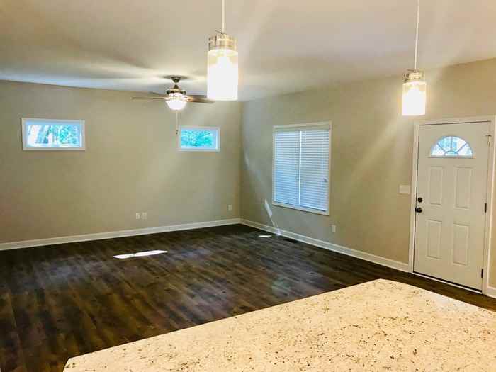 507 Worthville St - Photo 3 of 7