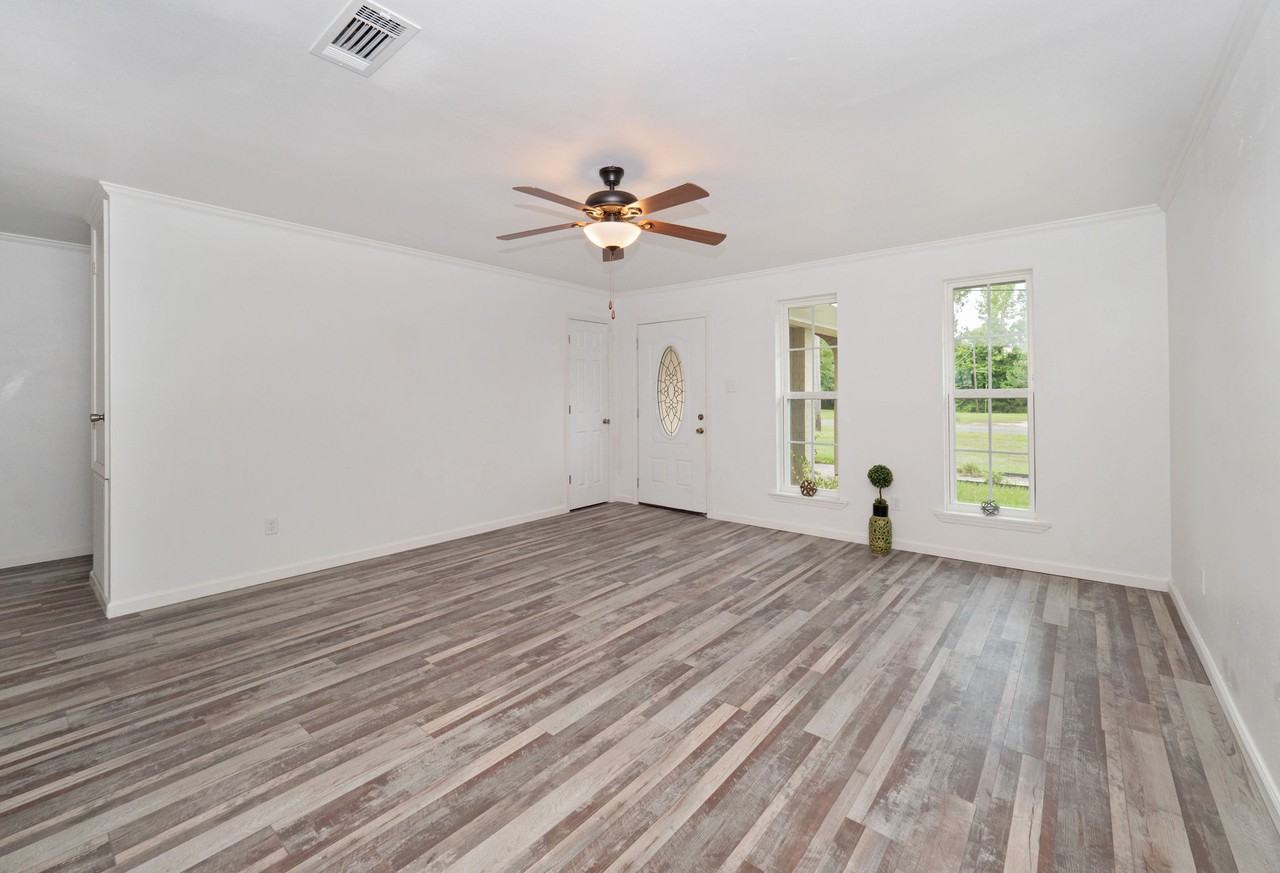 812 Stanton Street - Photo 3 of 13