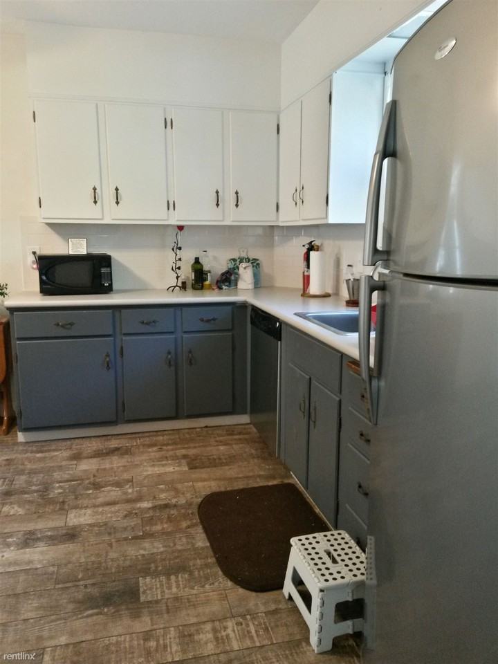 Glen Terrace - Photo 3 of 18