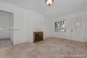 40 NW 39th St - Photo 3 of 6