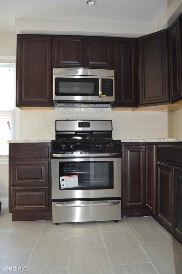 2111 Rochester Rd - Photo 3 of 18