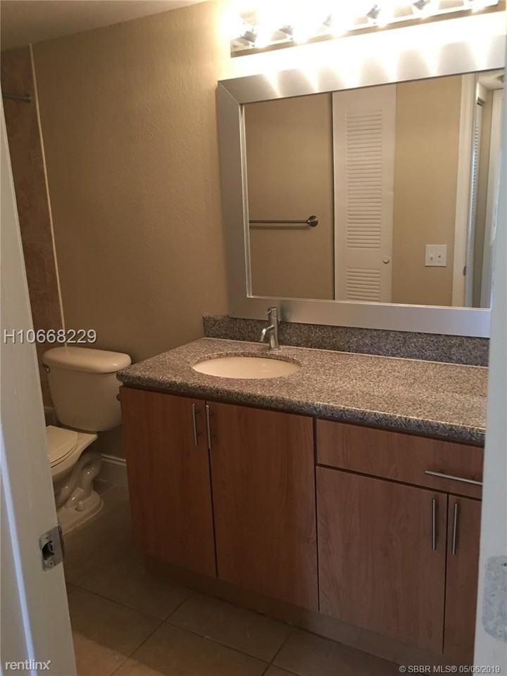 12870 Vista Isles Dr - Photo 3 of 14