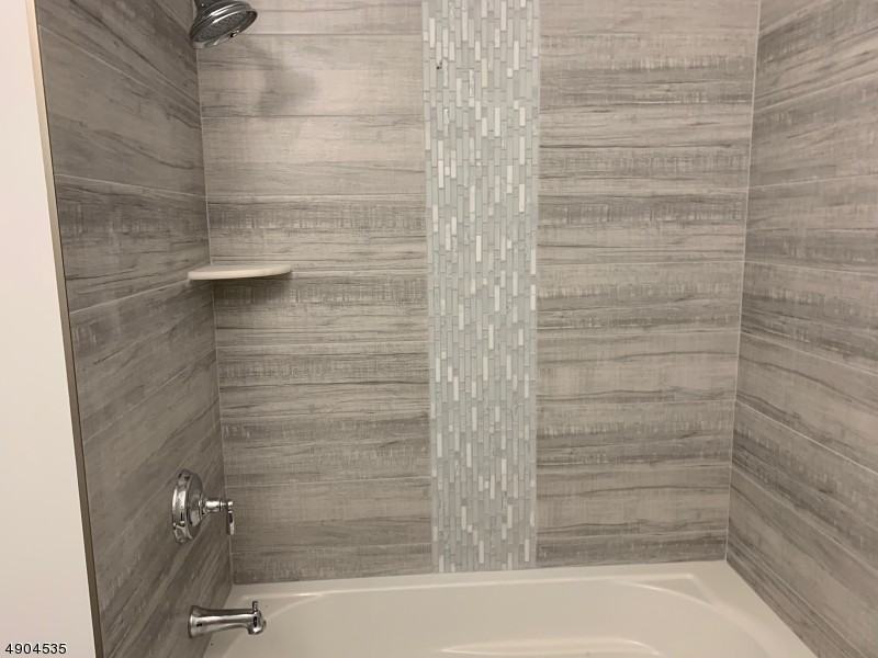 78 Barbour St 1 - Photo 2 of 5