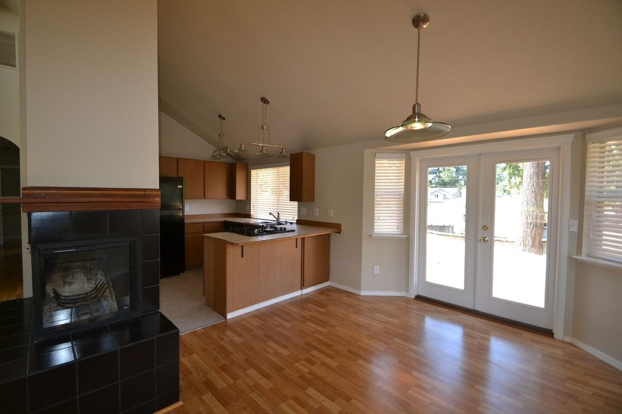 8703 Dolly Madison St Sw - Photo 3 of 10