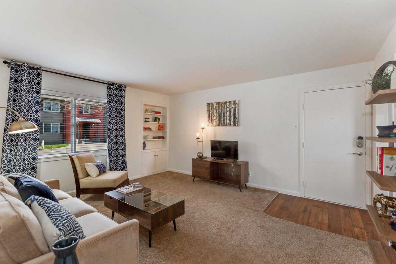 Alcove at Seahurst - Photo 3 of 24