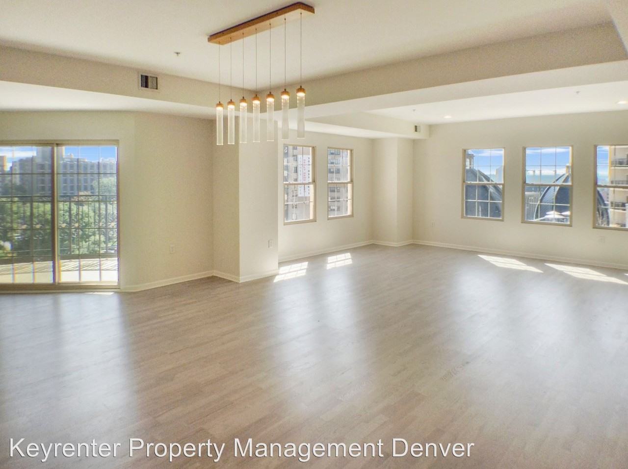 975 N Lincoln Street - Photo 2 of 30