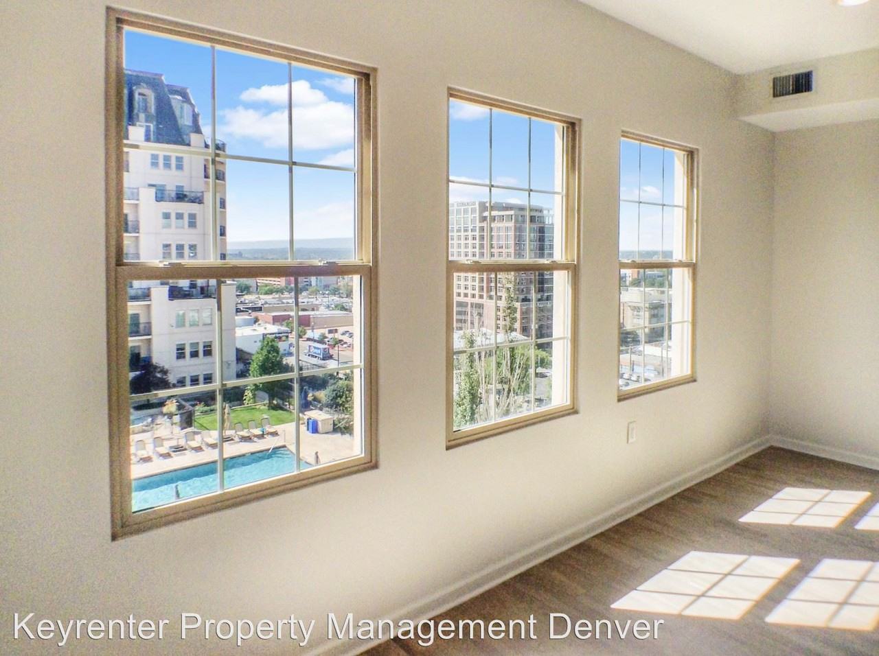 975 N Lincoln Street - Photo 3 of 30