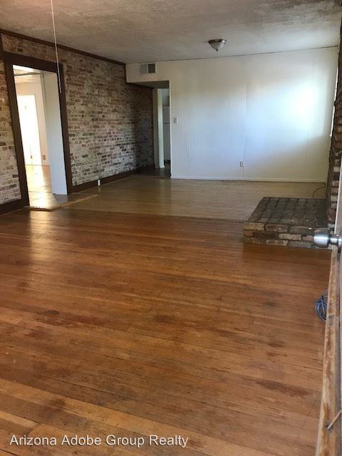 700 3rd N St - Photo 3 of 16