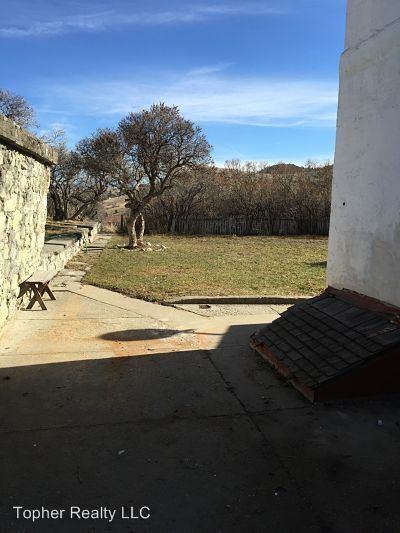 304 Clancy St. - Photo 2 of 8