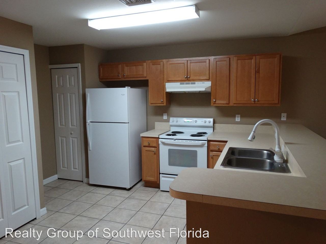 4638 - 4640  Golfview Blvd. - Photo 2 of 12