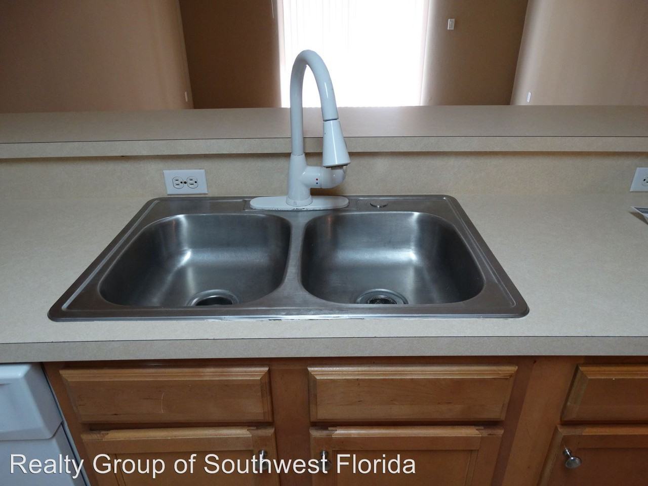 4638 - 4640  Golfview Blvd. - Photo 3 of 12