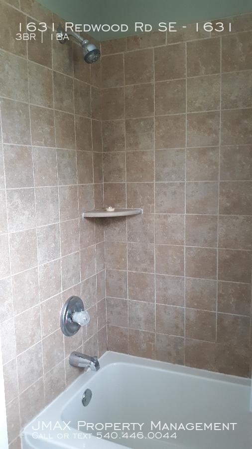 1631 Redwood Rd SE - Photo 2 of 3