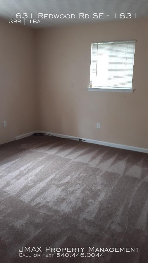 1631 Redwood Rd SE - Photo 3 of 3