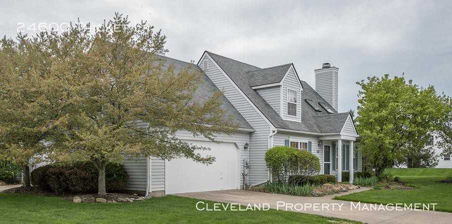 24600 Thicket Ln - Photo 3 of 37