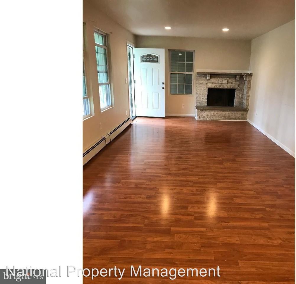 22 Richard Rd - Photo 2 of 8