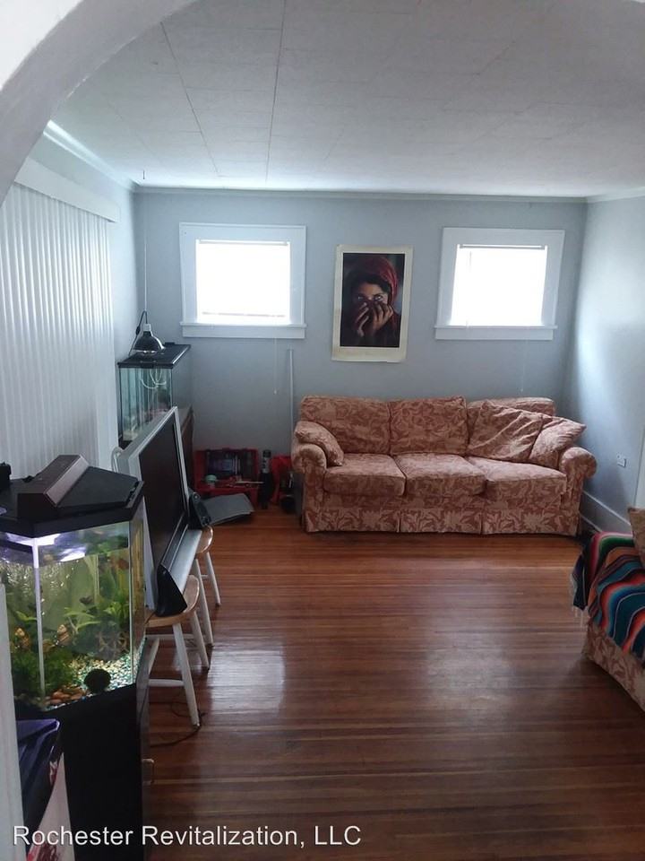 936 Post - Photo 2 of 11