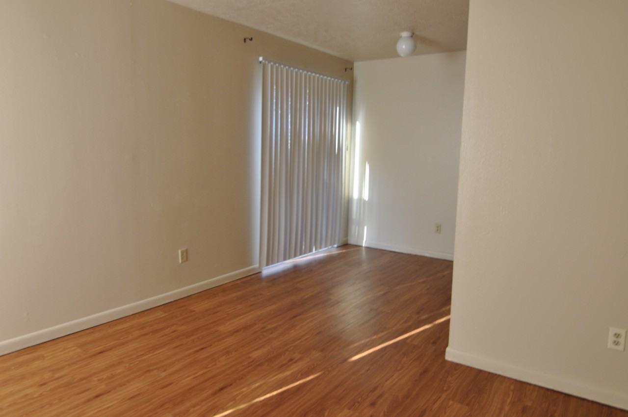 821 San Benito Dr - Photo 2 of 8
