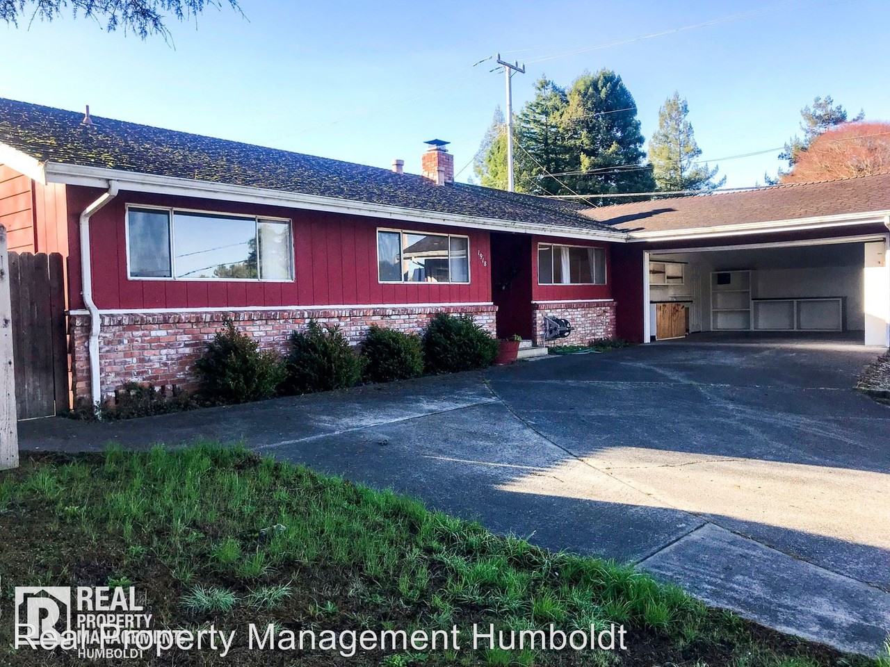 1918 Holly St - Photo 2 of 31